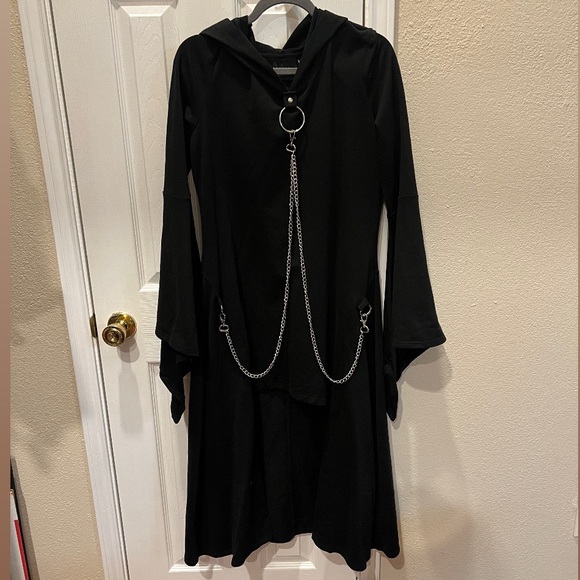 Killstar Malice in Chains Cloak Dress Black - Picture 3 of 13